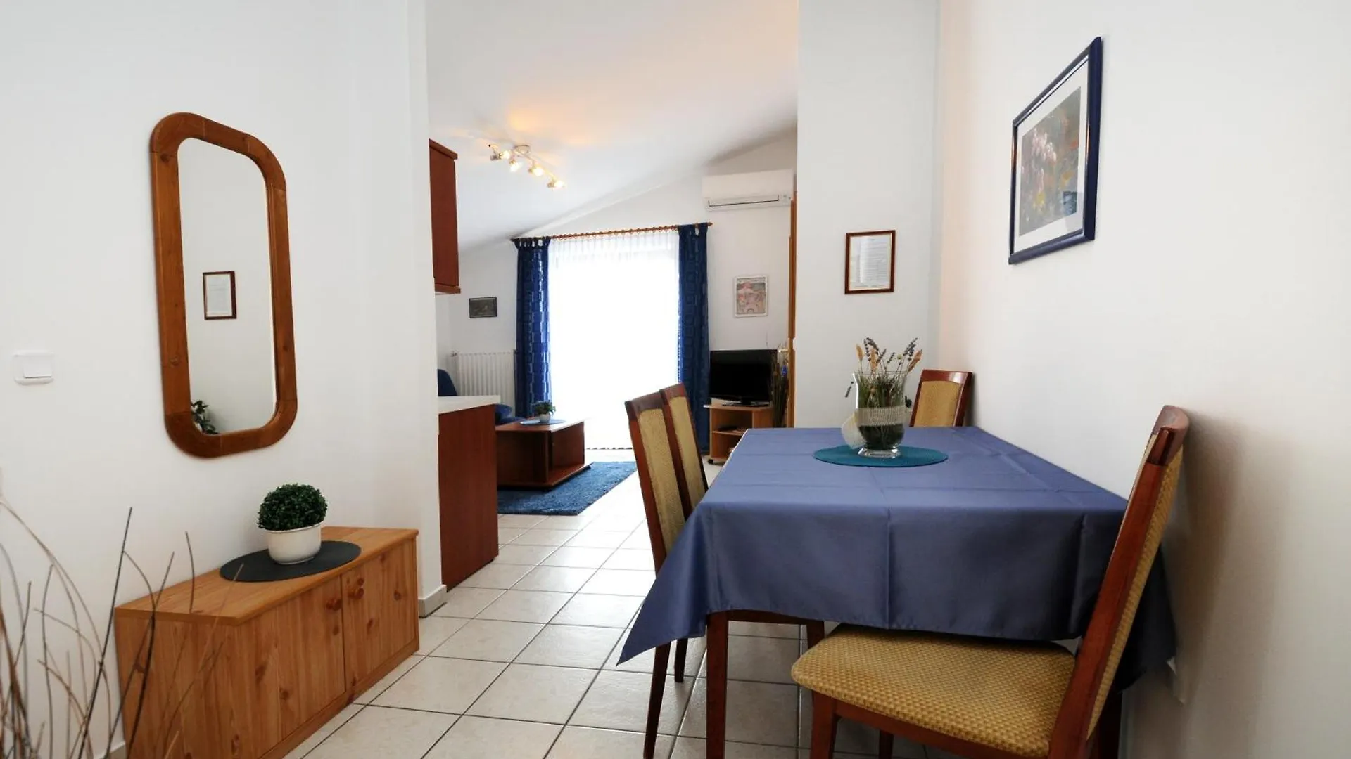 Ferienwohnungen Spadici Mit 2 Schlafzimmern 300M Bis Zum Strand Poreč Croácia