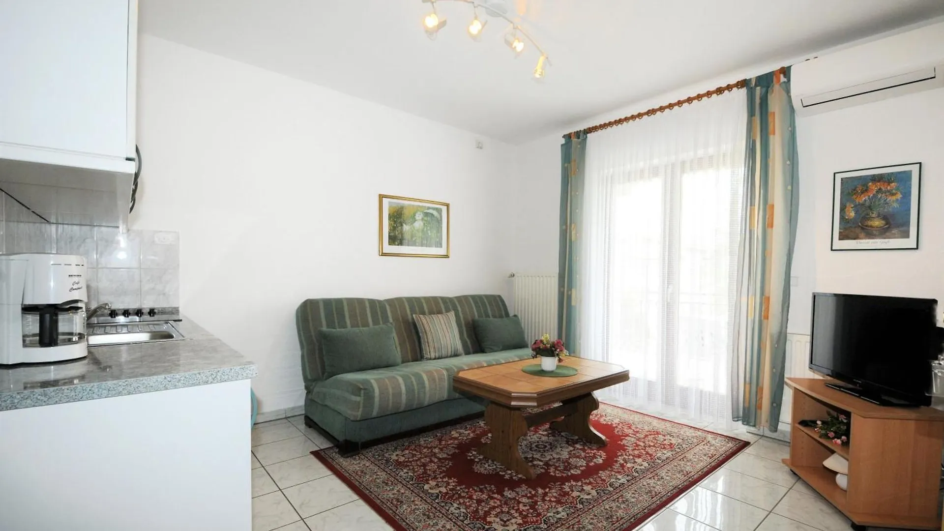 Apartamento Ferienwohnungen Spadici Mit 2 Schlafzimmern 300M Bis Zum Strand Poreč Croácia